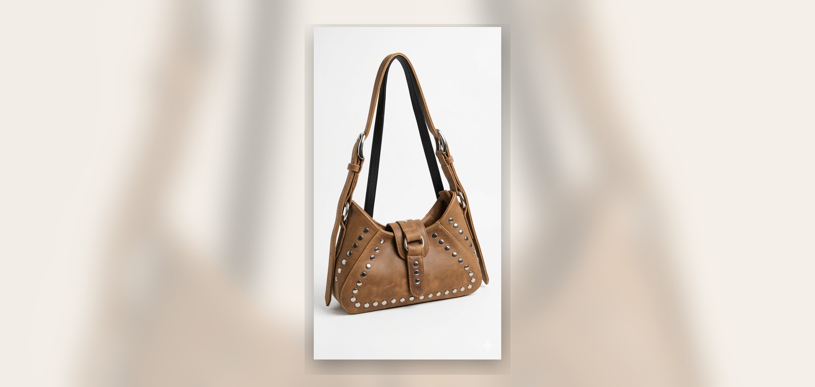 Compact structured daily bag